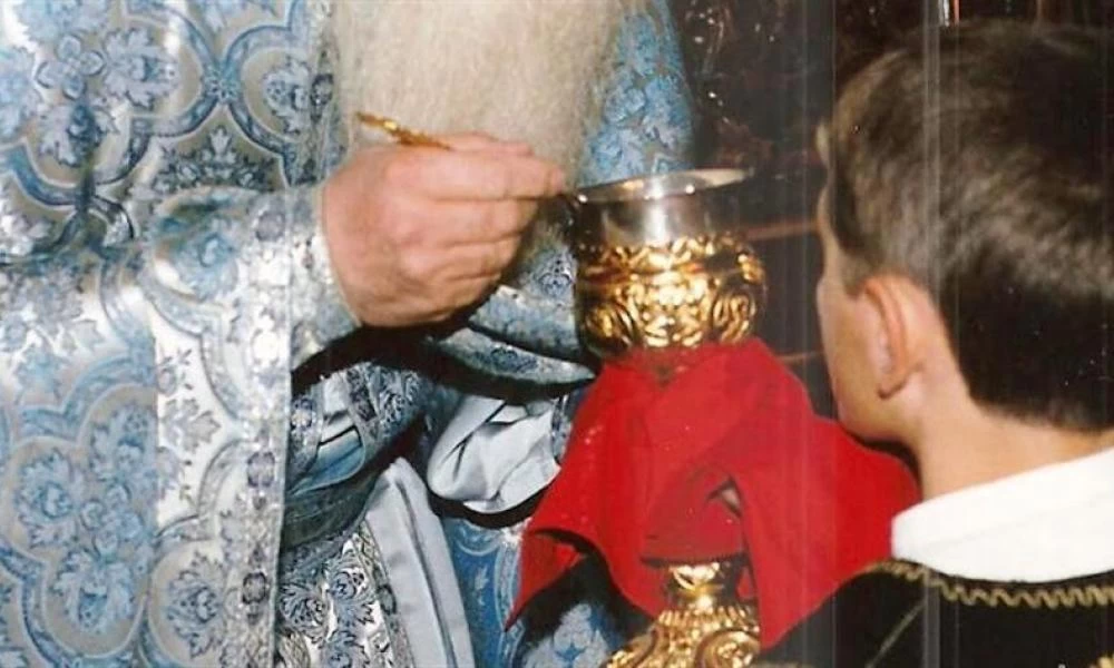 Κρήτη: Κοινώνησαν μαθητές χωρίς να το γνωρίζουν οι γονείς τους